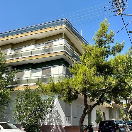 Beautiful Apartment Next To Metro Station Афины Экстерьер фото